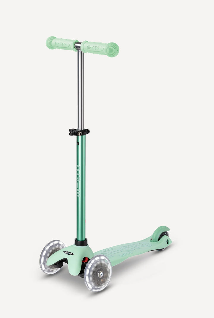 Micro Mini2Grow LED Scooter - Mint