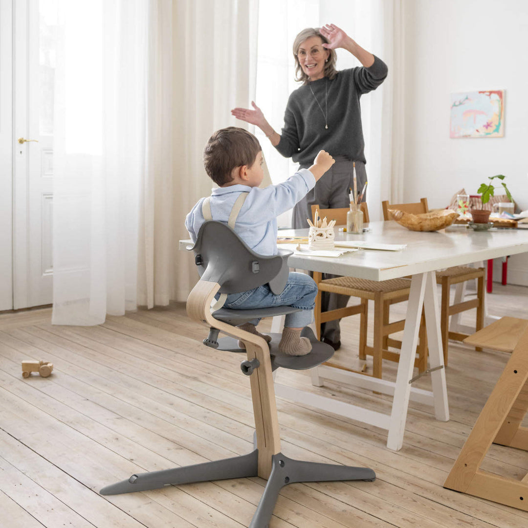 stokke nomi højstol Stokke Nomi Walnut White High Chair