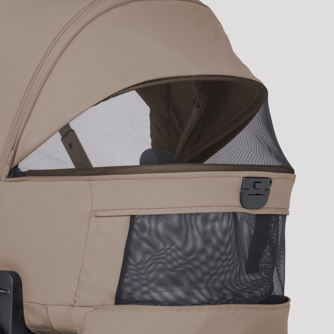 Silver Cross Breez Compact Bassinet (Ships end of July)