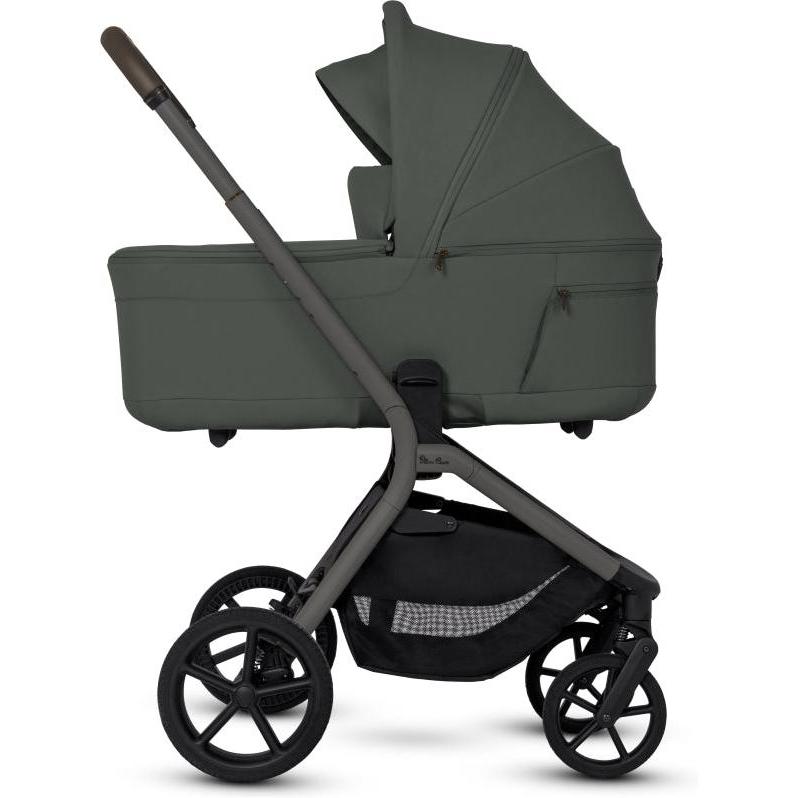 Silver Cross Breez Compact Bassinet (Ships end of July)