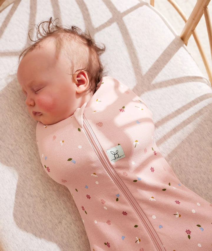 Cocoon Swaddle Bag - Daisies