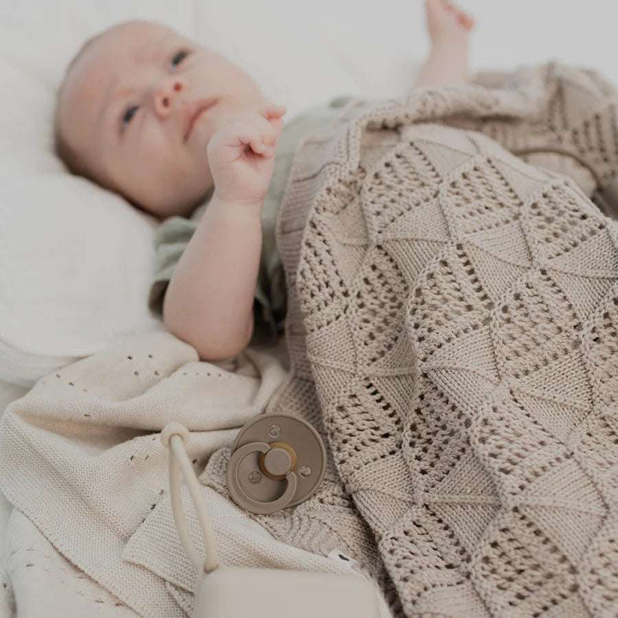 Knitted Blanket Wavy- Ivory BIBS    [variant_option4] [variant_option5] [variant_option6] [variant_option7] [variant_option8] [variant_option9] 2