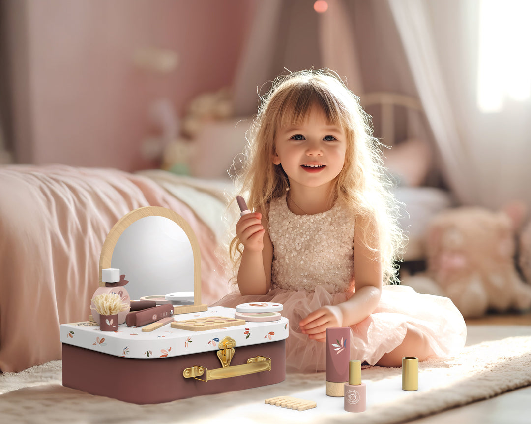 Beauty Suitcase by Speedy Monkey image 4