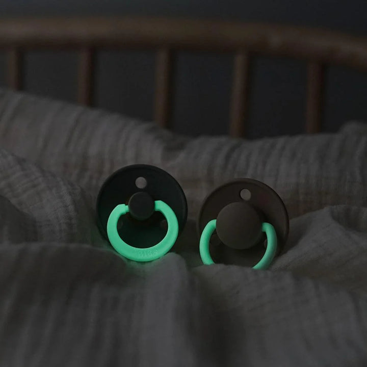 Colour Glow Pacifier 2 Pack - Black/Black