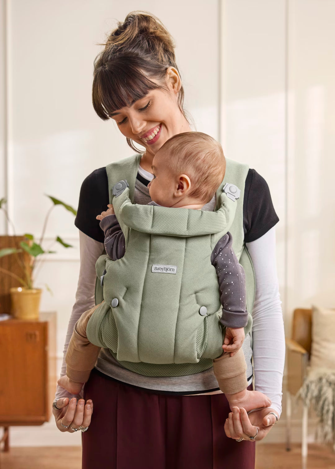 Baby Carrier Hold - Soft Brushed Woven - Light Green