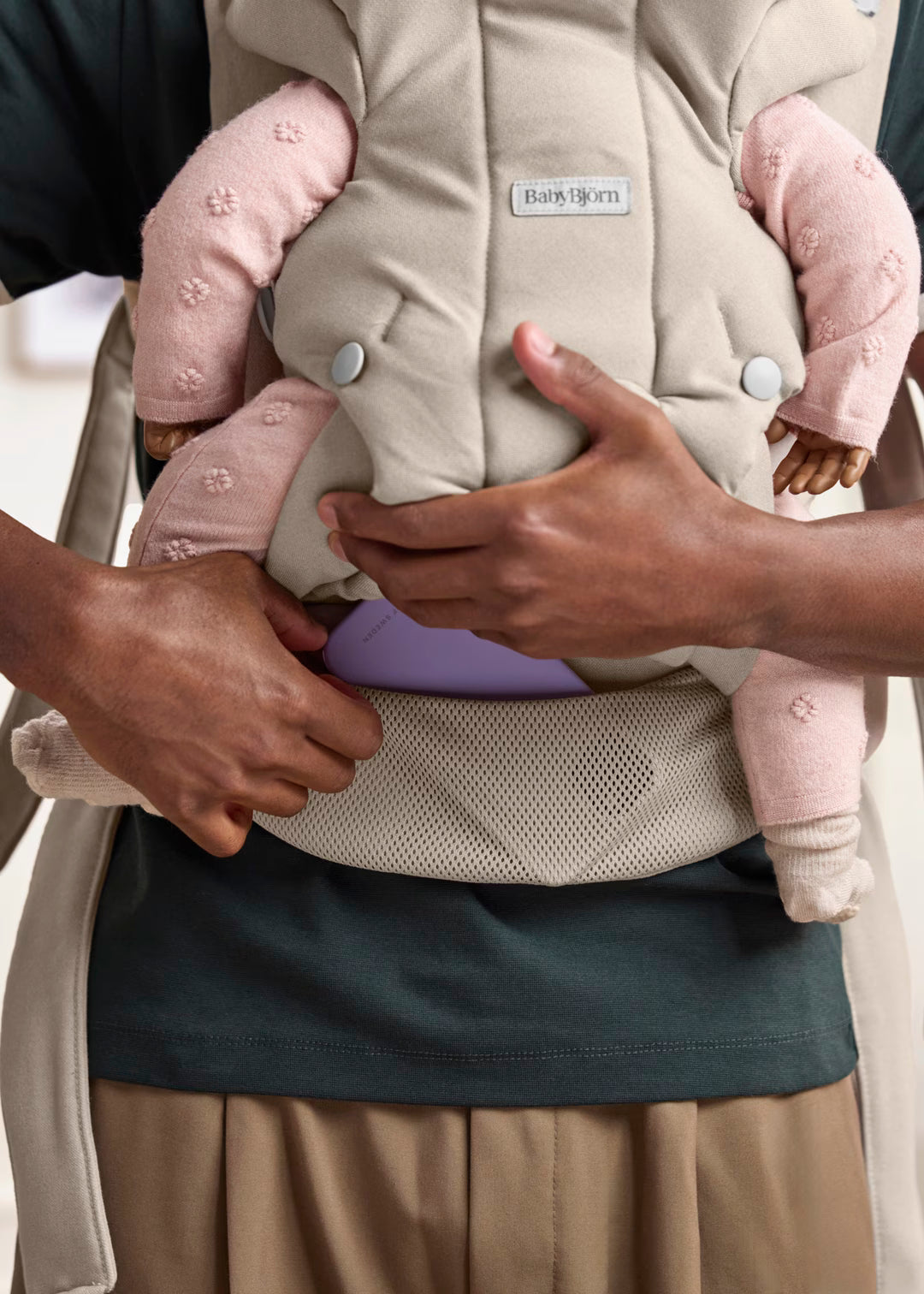 Baby Carrier Hold - Soft Brushed Woven - Sand Gray